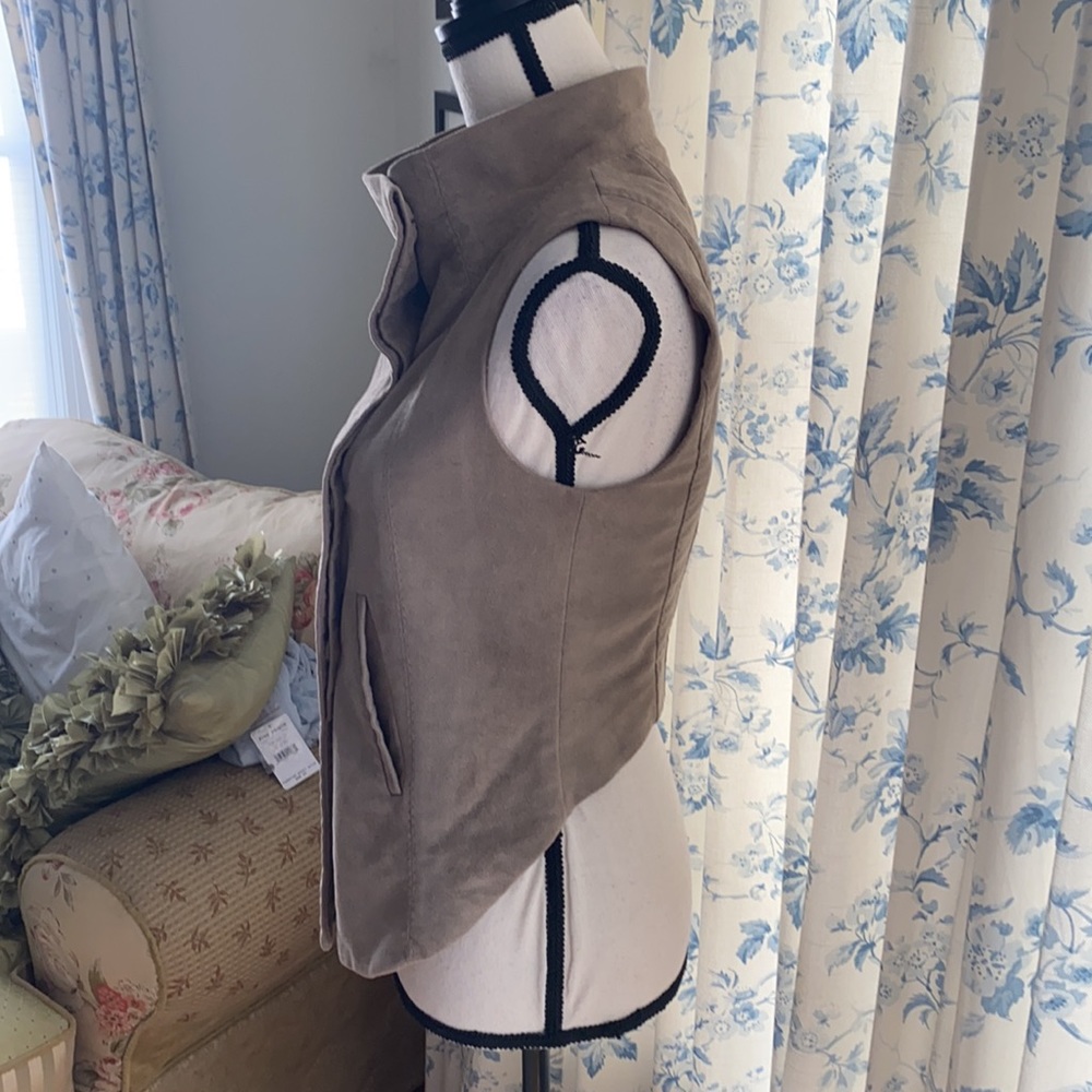 BCBG Maxazria Faux Suede Khaki Vest - Picture 3 of 12